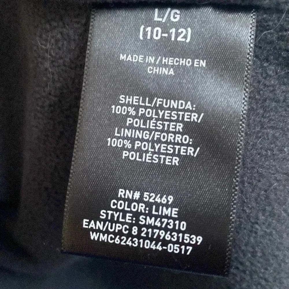 SWISS TECH Boy's Size 10 Winter Jacket Black Green Zip Fleece Lined Large EUC - Picture 10 of 10